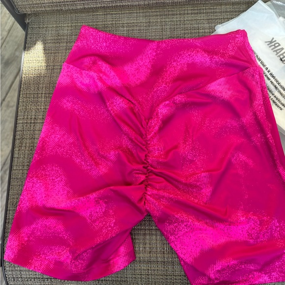 NWT Gym Shark Set ( M) - Picture 5 of 10